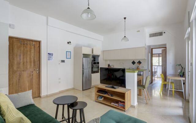 Diz 3 By TLV2rent