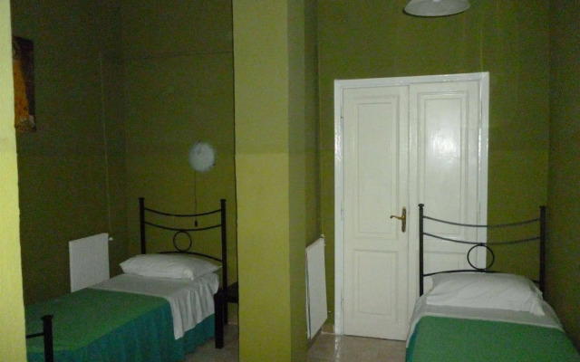 Hotel Giamaica for Girls & Ladies Only