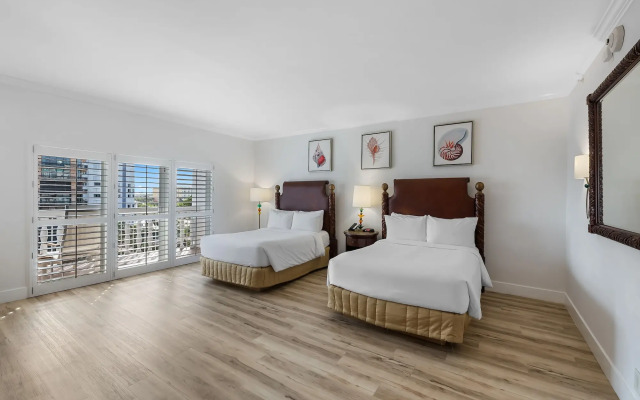 Beachcomber Resort & Club