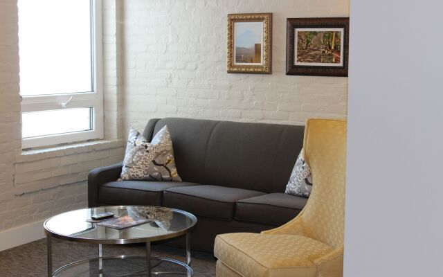 Mark Spencer Hotel