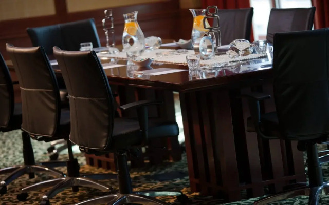 Renaissance Tulsa Hotel & Convention Center