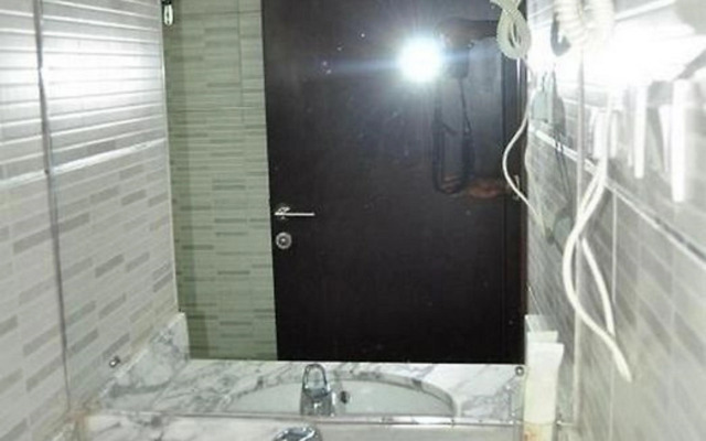 De Brass Suites Hotel