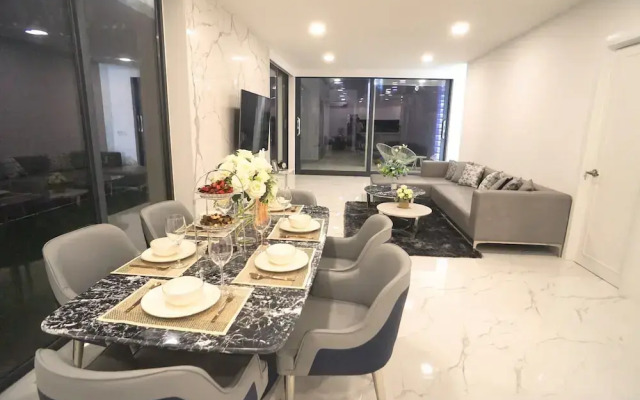 Private Pool Villa in Central Pattaya - Palmc8