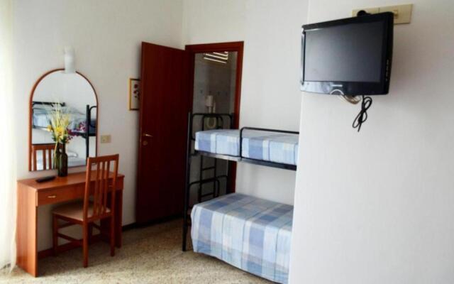 New Hotel Cirene Big Quadruple Room 4 People With Breakfast