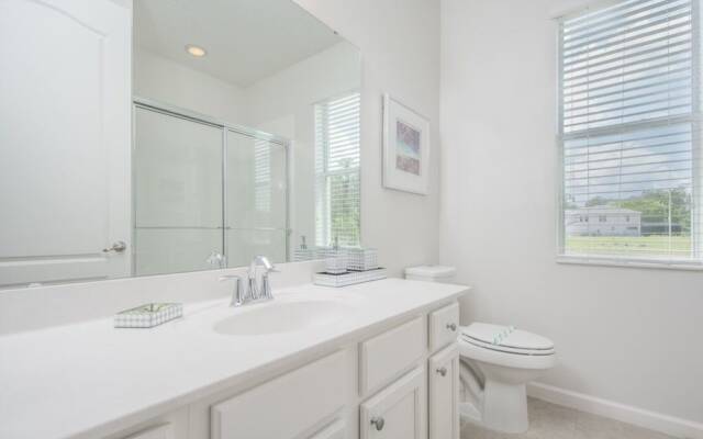 4-bedroom House w/ Private Pool - Lovely Location Home