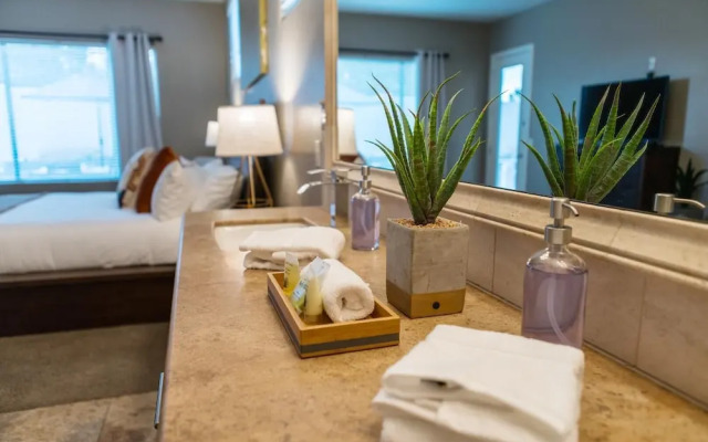 Pueblo Viejo by AvantStay | 5min Drive to Old Town - Sleeps 14