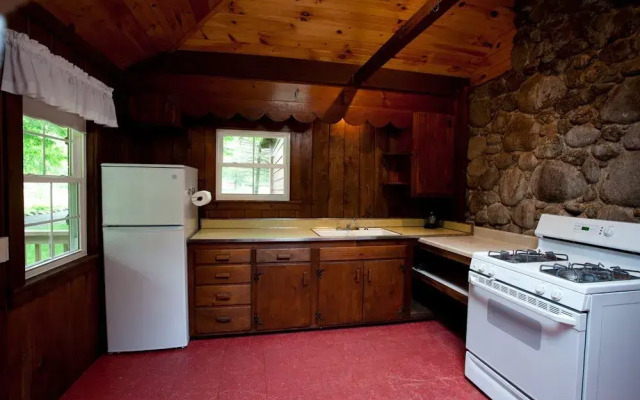Blue Hill Lodge