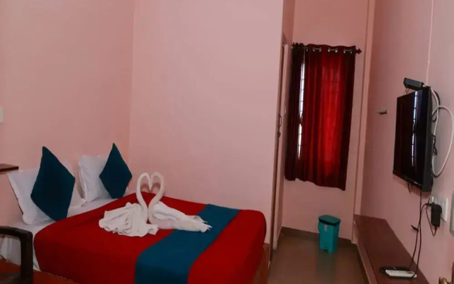 Aryas Residency