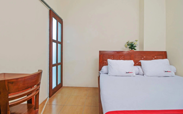OYO 371 Kwitang Guest House