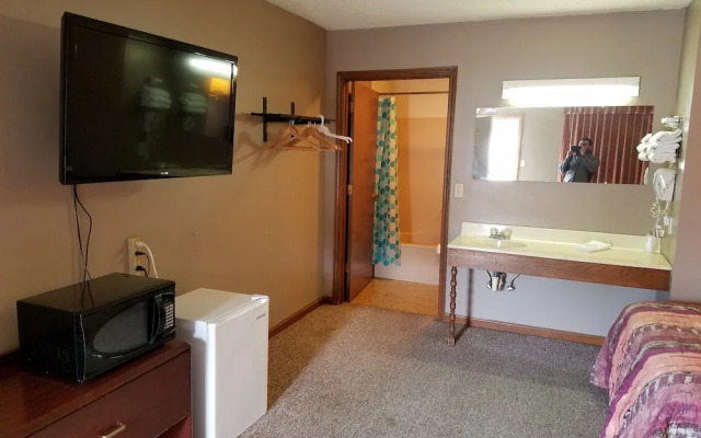 Midwest inn motel