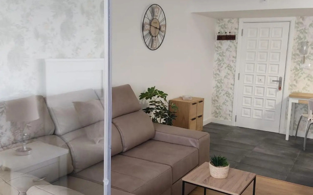 Apartamento pequeño, coqueto y céntrico.