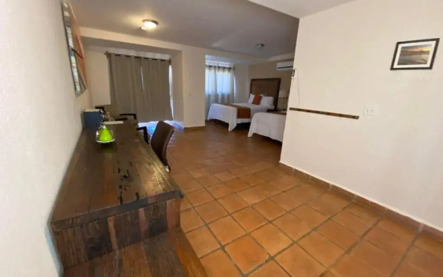 Los Vientos Hotel