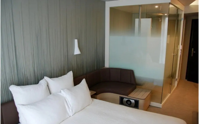 OKKO Hotels Paris Porte de Versailles