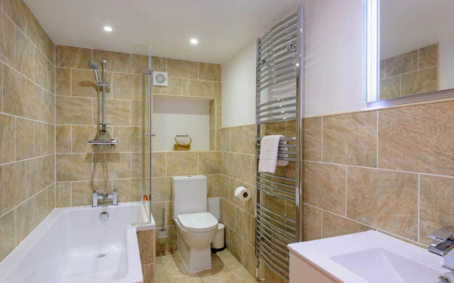 Curlew - Double Upper Apartment