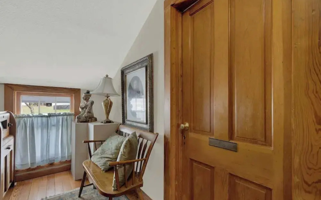 Gillespie House-2 Suites-walk to Main St!