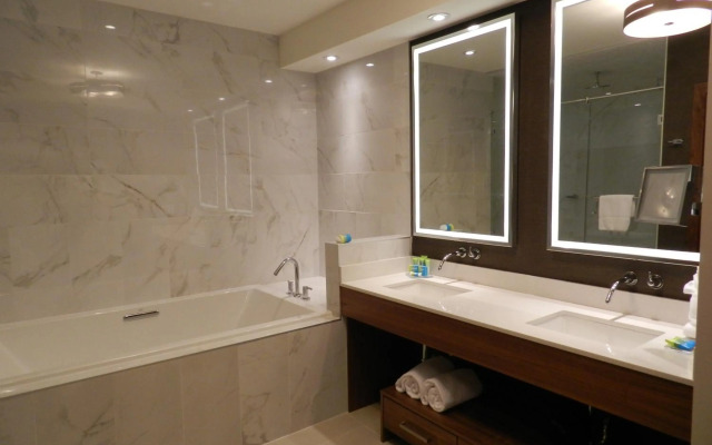 Radisson Hotel & Conference Centre Calgary Airport