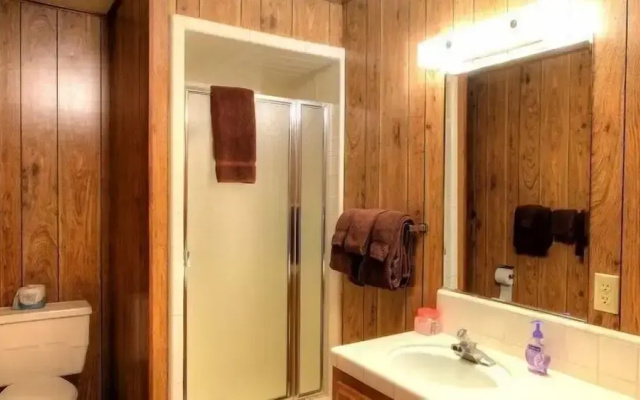 Scenic Wonders Papa Bear Cabin 3 bedroom