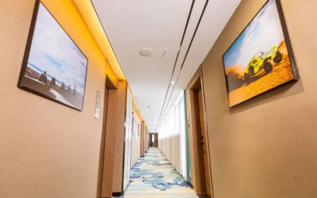 Wuxiang Hotel (Tongren High-speed Railway Station)