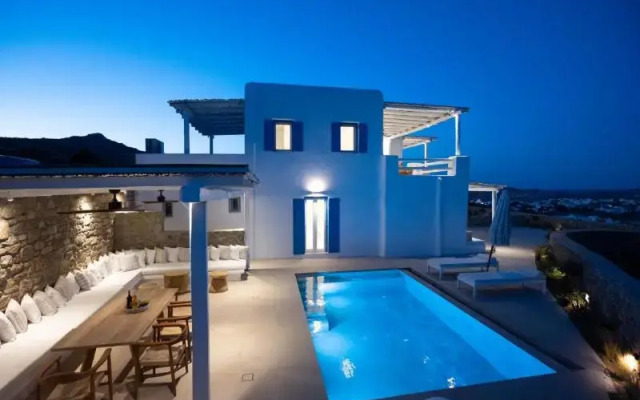 Sunrise Villa - Sea View Private Pools