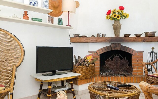 Amazing Apartment in Lacona - Capoliveri With 2 Bedrooms and Wifi