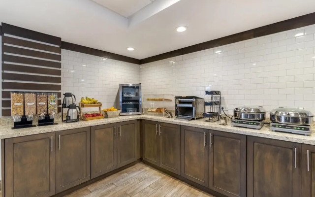 Quality Inn & Suites