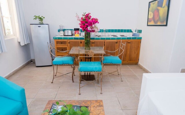 El Encanto Inn