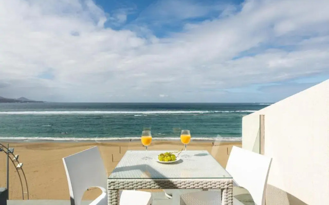 Beachfront Home Las Canteras 4 - Sea Views Terrace