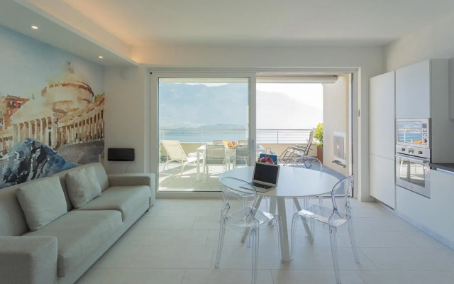 Valarin Napoli Luxory Apartment Wellness