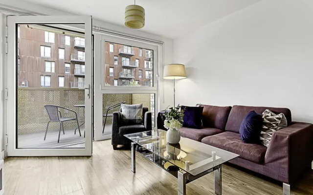 Beautiful Apartment in Surrey Quays