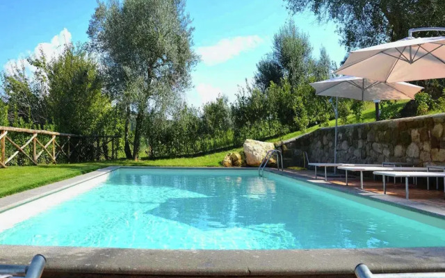 Spacious Villa in Sermugnano With Private Swimming Pool