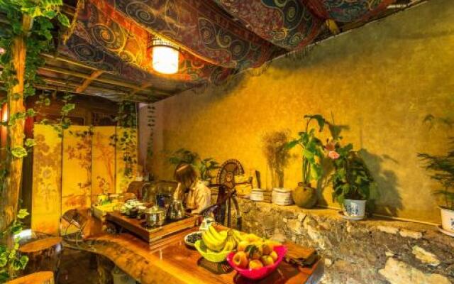 Menghui Tangchao 798 Hostel