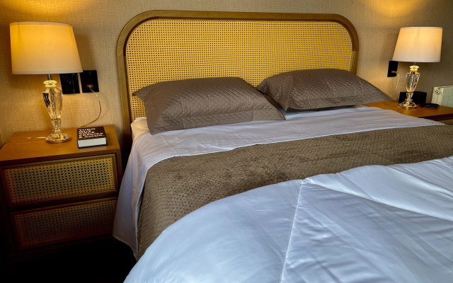 WoodStone Hotel Fazenda