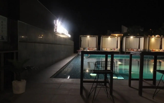 Sevilla Hotel & Lounge - Adults Only