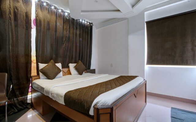 SPOT ON 41143 Hotel Nash Inn