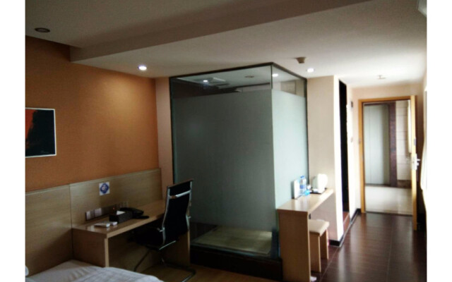 Pin Hotel (Yongzhou Lengshuitan Lingling Middle Road Jinshuiwan Square)