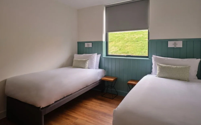 Valley View 3 Bedroom Lodge 2
