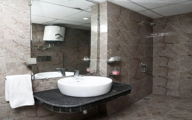 Haveli Palace By OYO Rooms