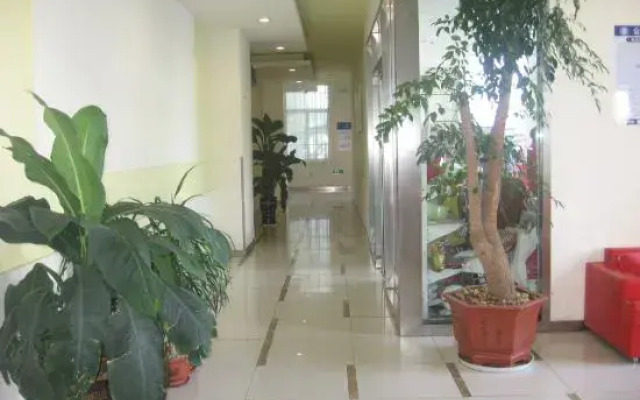 Pingdu Hongzhe Hotel (Pingdu Tianjin Road)