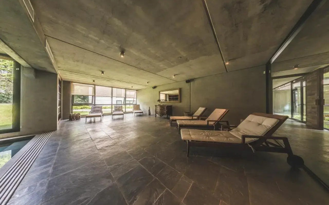 Be House Suites & Spa