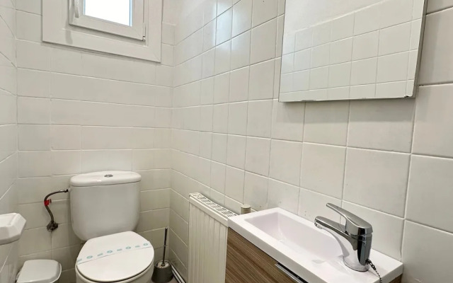 Ferran 32 in Roses With 4 Bedrooms and 2 Bathrooms