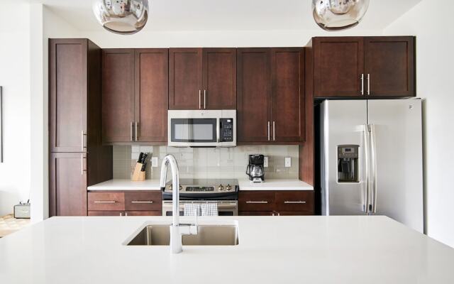 Lovely Midtown Suites by Sonder