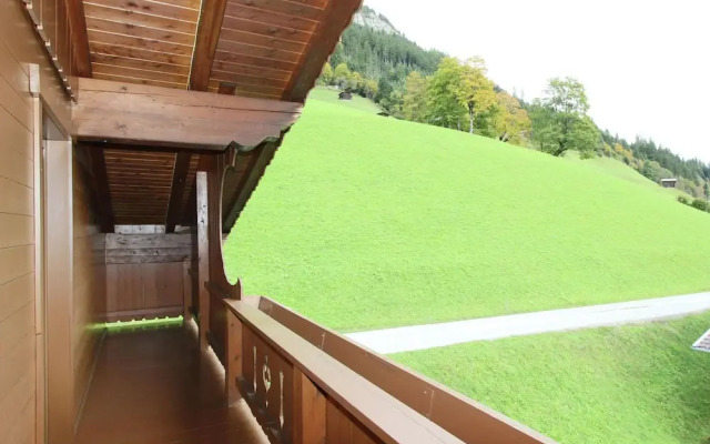 Quaint Apartment in Finkenberg near Ski Lift