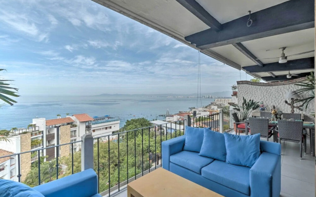 Puerto Vallarta Condo w/ Pool - Walk to La Playa!
