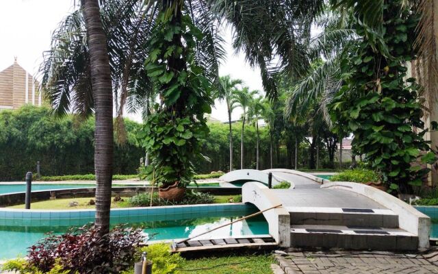 Best Deal And Homey 2Br At Taman Beverly Apartment