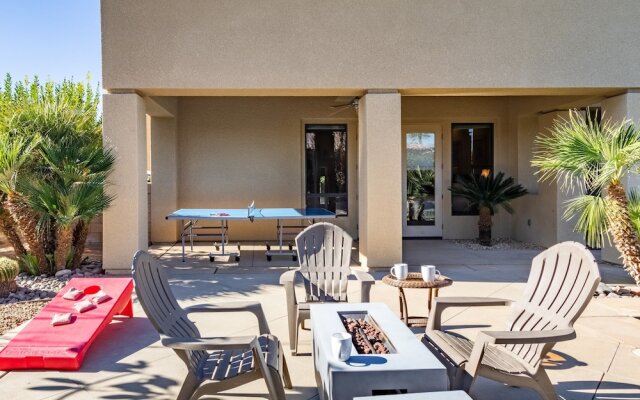 Aurora by Avantstay Luxurious Home With an Exquisite Pool, Spa, and Outdoor Seating