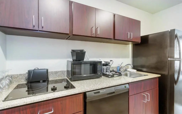 Cobblestone Hotel and Suites Janesville