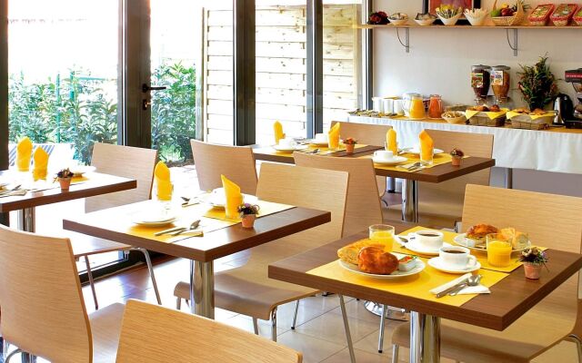 Aparthotel Adagio Access Paris Clamart