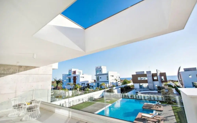 Emerald Elite Luxury Home