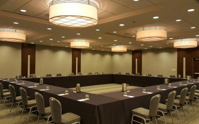 Crowne Plaza Chicago West Loop by IHG