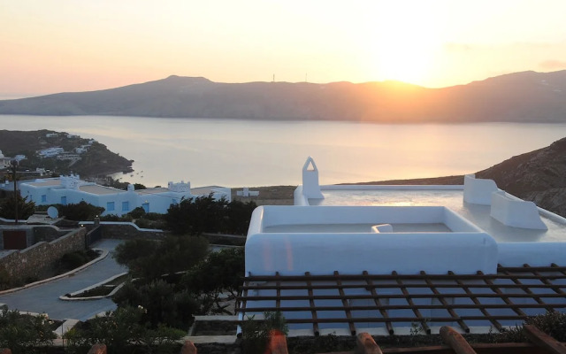 Sea Breeze Panormos